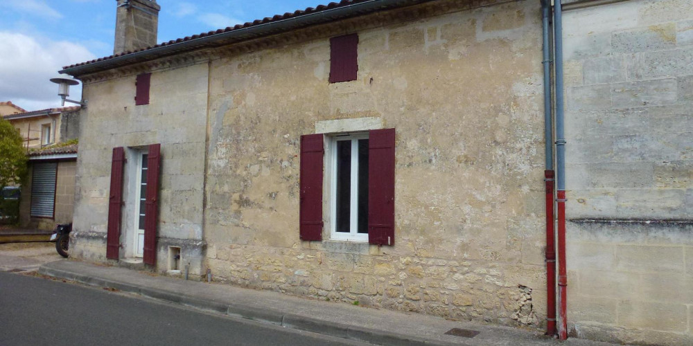 maison à LES ARTIGUES DE LUSSAC (33570)